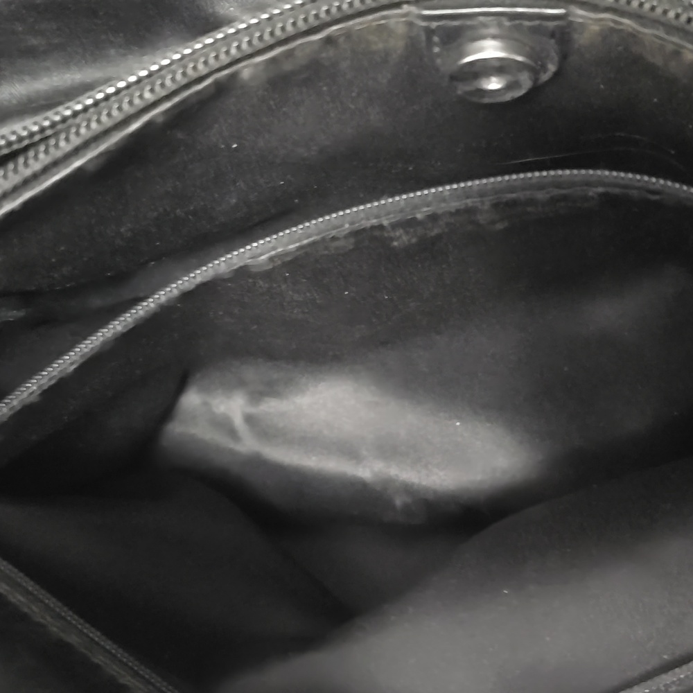 Ashley Coach Black Signature Shoulder Bag - Picture 6 of 10